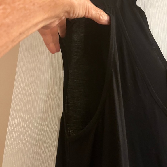 NWT black Sleeveless Stunning Jumpsuit, size 14, side pockets, keyhole closure - Picture 9 of 14